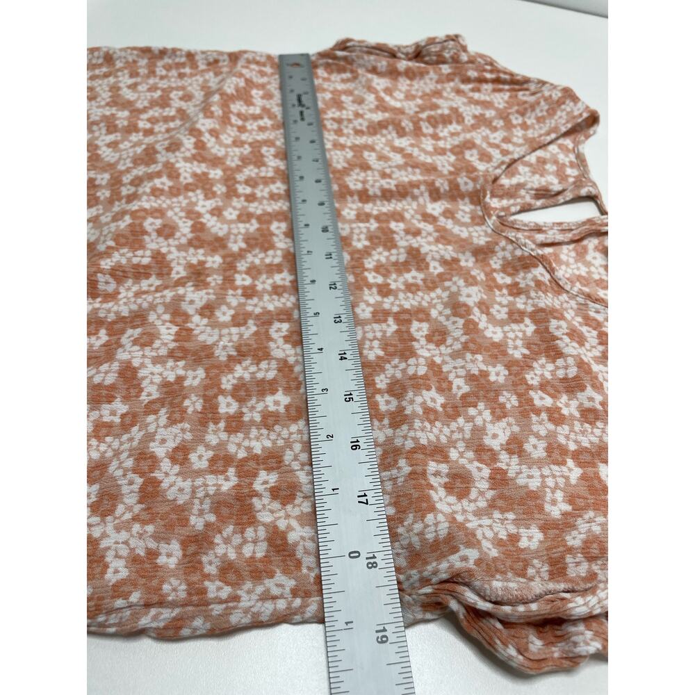 Olive And Oak Curved Short Sleeve Ditsy Floral Printed Top Brown Womens Size S - Picture 8 of 8